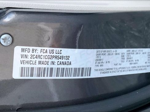 Used 2023 Chrysler Voyager LX image 31