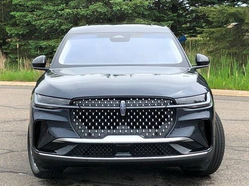 Used 2024 Lincoln Nautilus Premier w/ Equipment Group 102A image 33