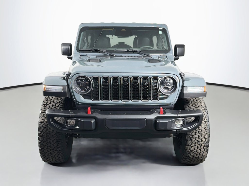 Used 2025 Jeep Wrangler Unlimited Rubicon AWD/4WD image 2