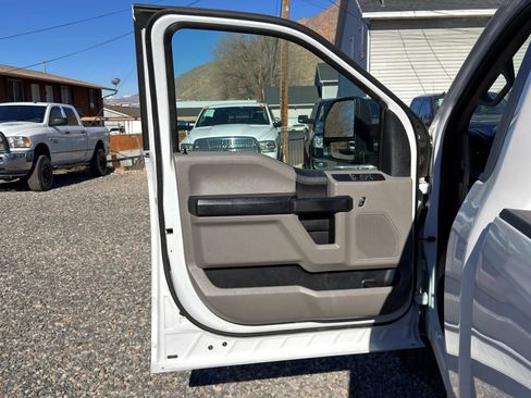 Used 2019 Ford F250 XL w/ Power Equipment Group RWD image 28