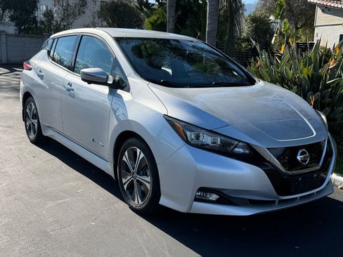 Used 2019 Nissan Leaf SL w/ SL Technology Package image 4