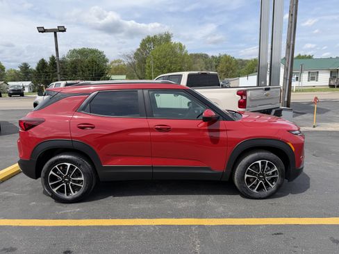 New 2026 Chevrolet TrailBlazer LT w/ LT Cold Weather Package AWD/4WD image 7
