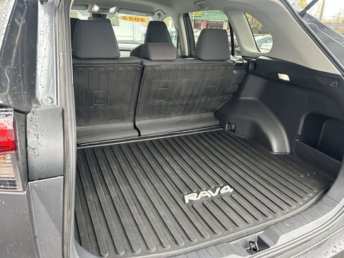 Certified 2022 Toyota RAV4 LE image 11