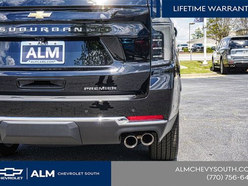 New 2025 Chevrolet Suburban Premier AWD/4WD image 15