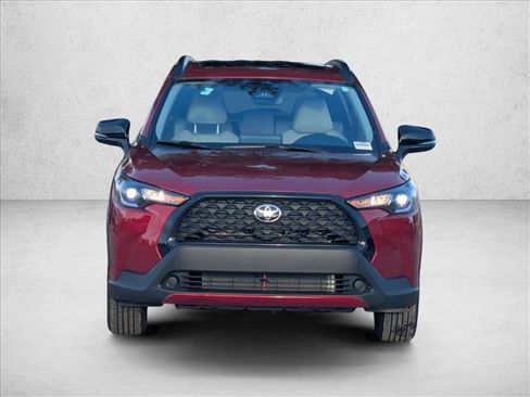 Used 2025 Toyota Corolla Cross LE w/ Moonroof Package FWD image 2