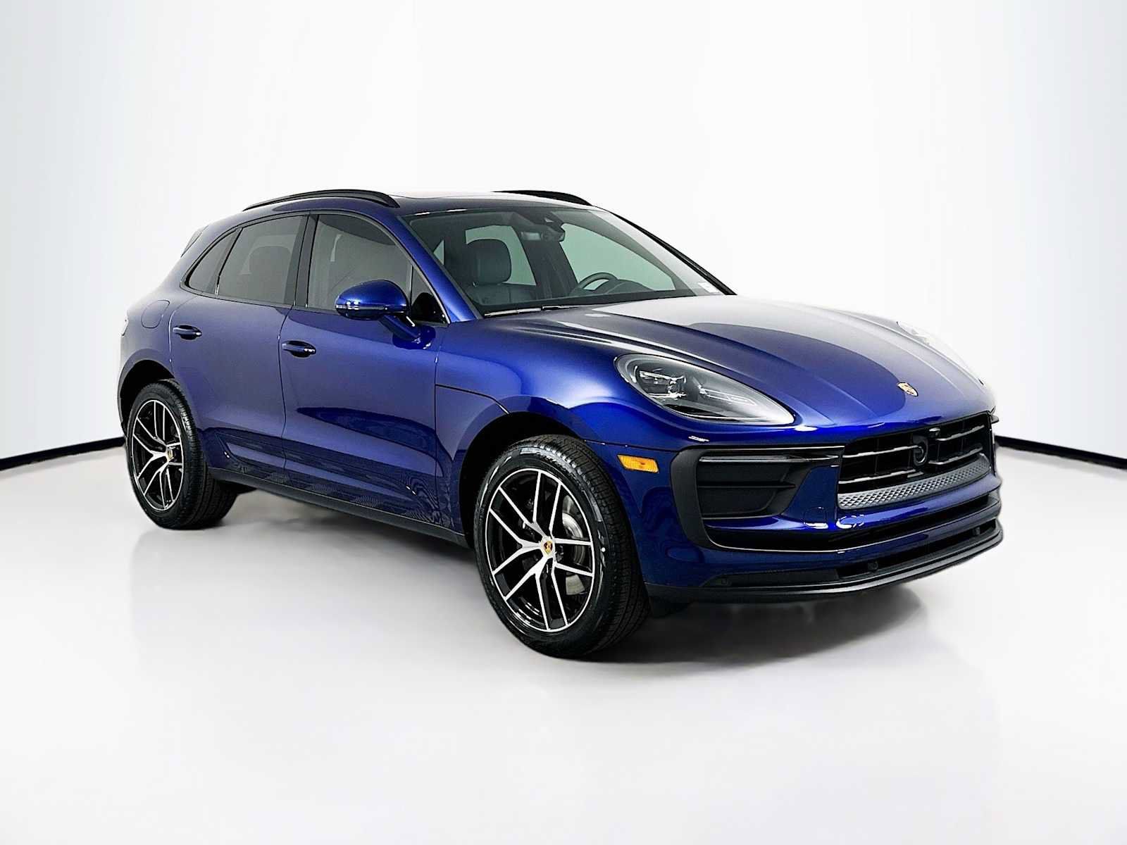 Used 2026 Porsche Macan AWD/4WD image 7