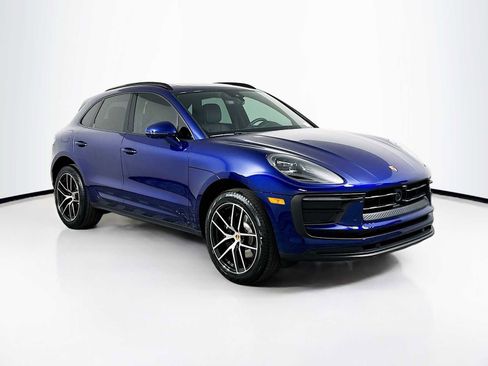 New 2026 Porsche Macan AWD/4WD image 7