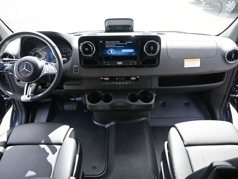Used 2026 Mercedes-Benz Sprinter 2500 image 18
