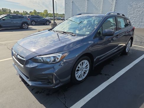Used 2017 Subaru Impreza 2.0i Premium image 2