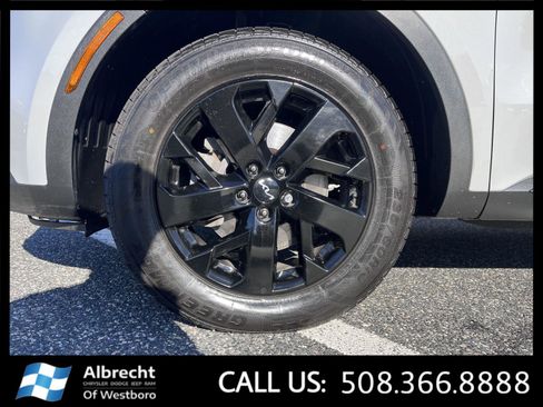 Used 2022 Kia Sorento S w/ Panoramic Sunroof Package image 32