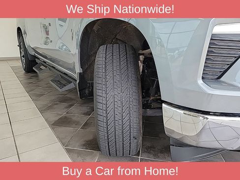 Used 2023 Chevrolet Silverado 1500 LT AWD/4WD image 17