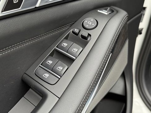 New 2026 BMW X5 sDrive40i w/ Premium Package image 16