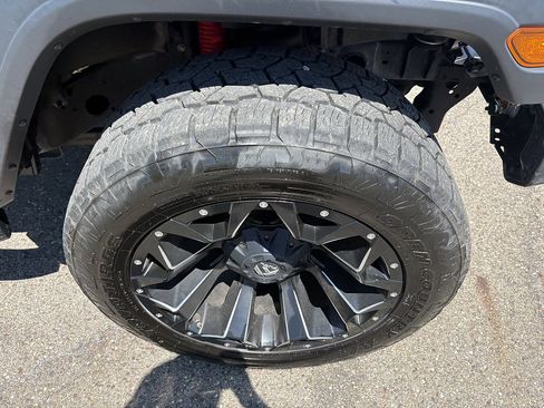 Used 2018 Jeep Wrangler Unlimited Sport S AWD/4WD image 12