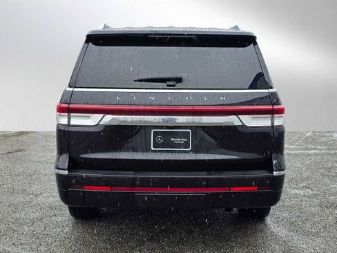 Used 2022 Lincoln Navigator L Reserve image 4