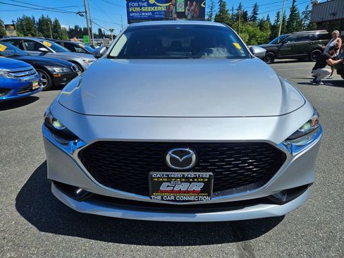 Used 2019 MAZDA MAZDA3 Sedan FWD image 2