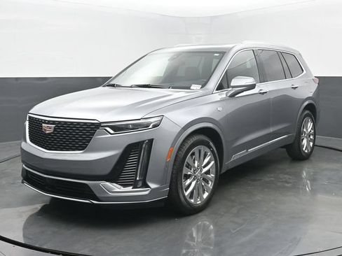 Certified 2025 Cadillac XT6 Premium Luxury w/ Technology Package AWD/4WD image 1