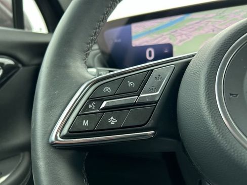 Certified 2025 Buick Envision Preferred AWD/4WD image 40