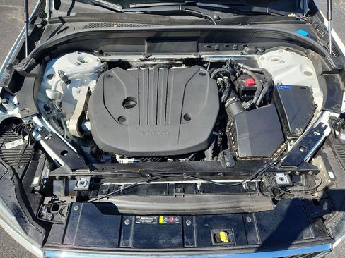 Used 2023 Volvo XC60 B5 Plus w/ Protection Package Premier image 27