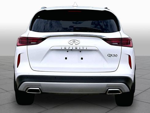 Used 2023 INFINITI QX50 Luxe FWD image 5