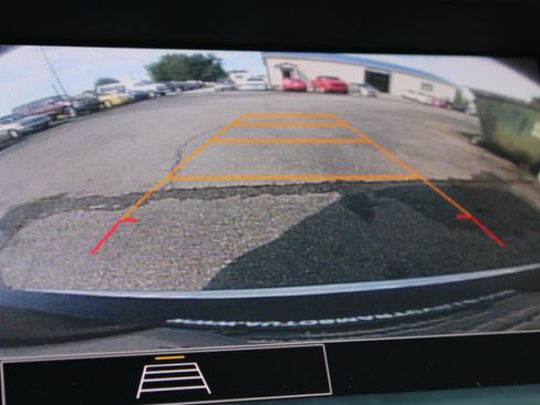 Used 2023 Chevrolet TrailBlazer LT FWD image 35