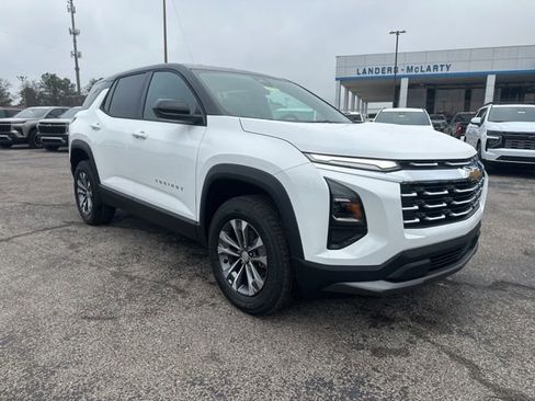 New 2026 Chevrolet Equinox LT image 1