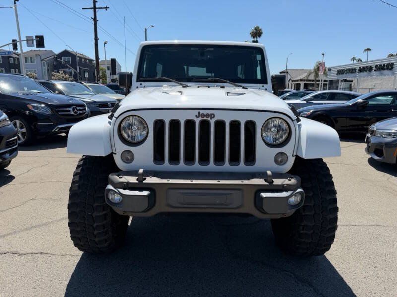 Used 2016 Jeep Wrangler Unlimited Sahara AWD/4WD image 3