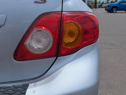 Used 2010 Toyota Corolla FWD image 39