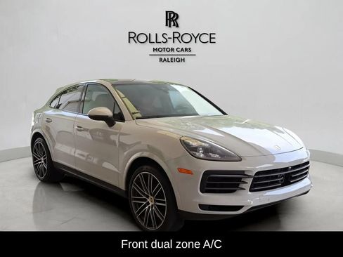 Used 2022 Porsche Cayenne Platinum Edition AWD/4WD image 3