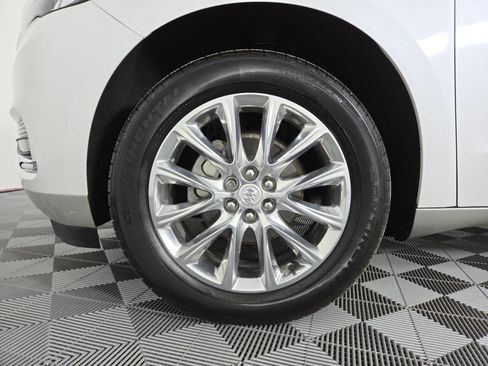 Used 2020 Buick Enclave Essence w/ Sound and Sites Package FWD image 12