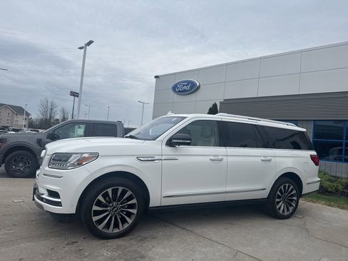 Used 2020 Lincoln Navigator L Reserve w/ Luxury Package image 10