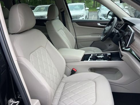 New 2026 Volkswagen Atlas SEL Premium R-Line AWD/4WD image 23