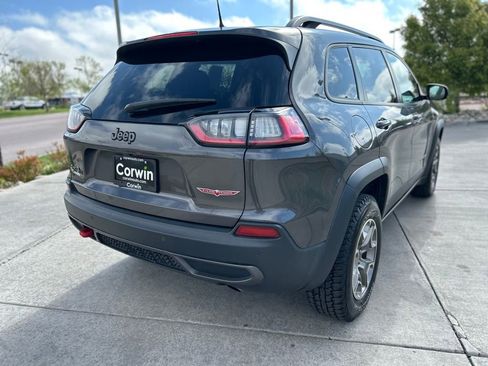 Used 2020 Jeep Cherokee Trailhawk w/ Comfort/Convenience Group AWD/4WD image 9