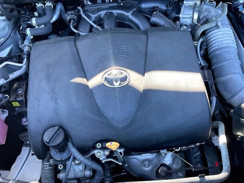 Used 2022 Toyota Highlander Platinum image 32