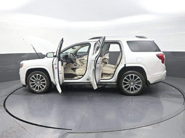 Used 2021 GMC Acadia Denali w/ Denali Ultimate Package AWD/4WD image 42