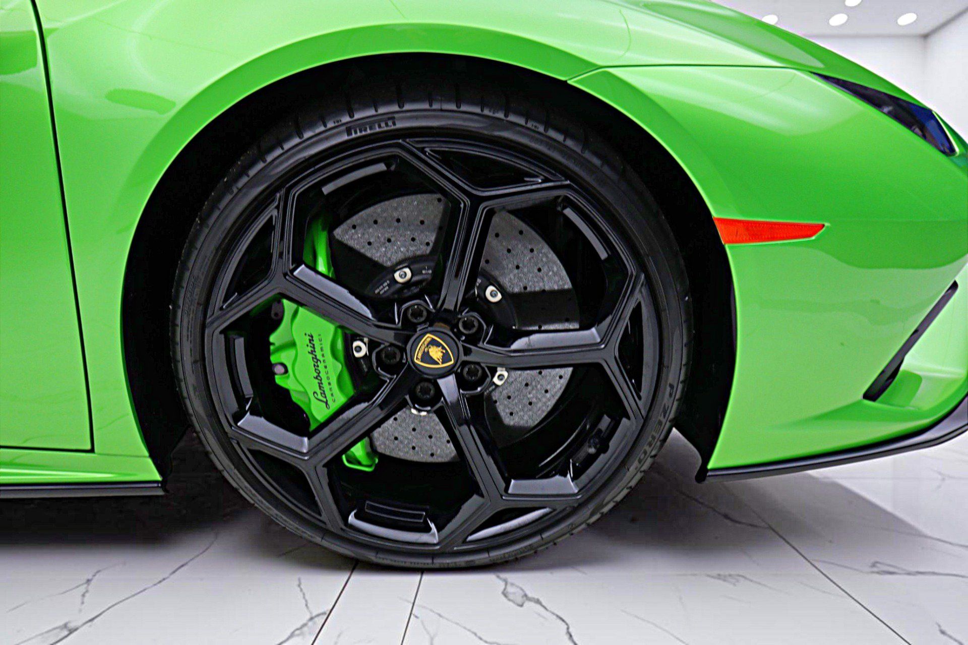 Used 2023 Lamborghini Huracan EVO RWD image 54