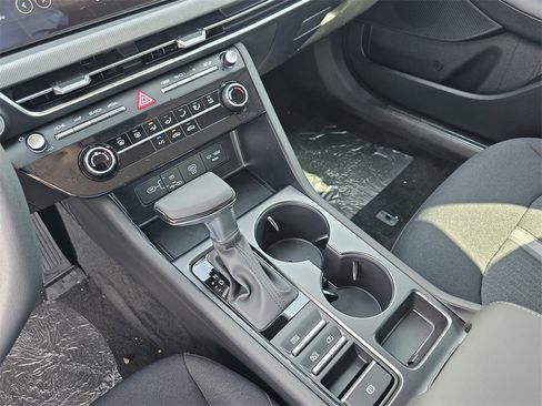 New 2025 Hyundai Sonata SE image 16