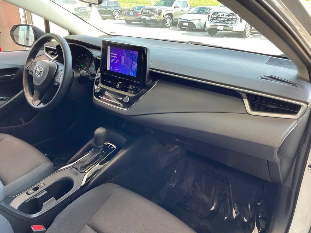 Certified 2024 Toyota Corolla LE w/ LE Convenience Package FWD image 18