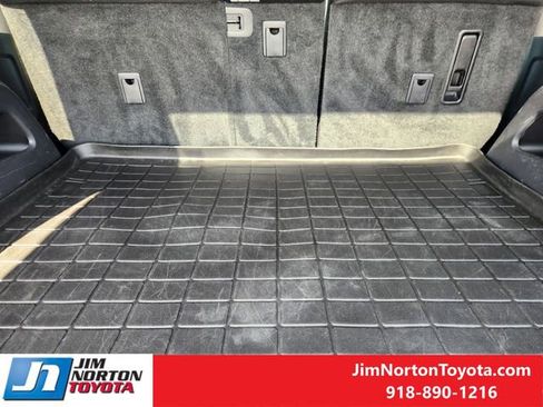 Used 2020 Toyota 4Runner Limited AWD/4WD image 32