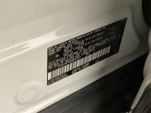 Used 2019 Toyota RAV4 XLE Premium image 40