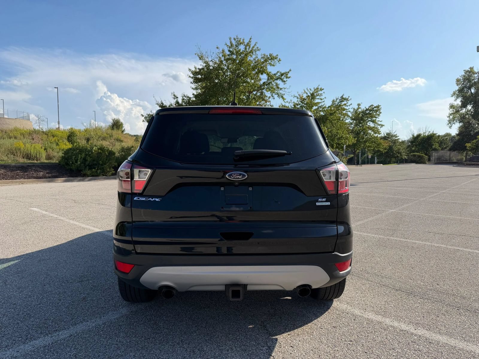 Used 2017 Ford Escape SE FWD image 8