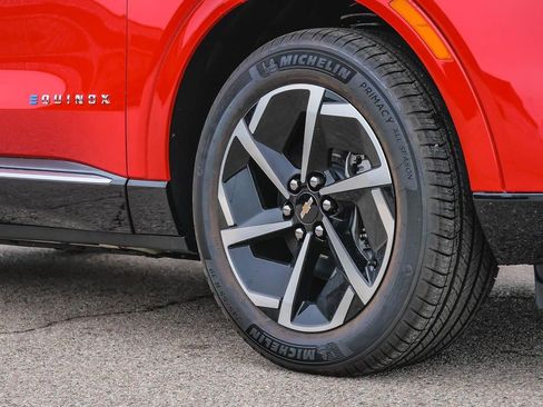 New 2024 Chevrolet Equinox EV LT image 2