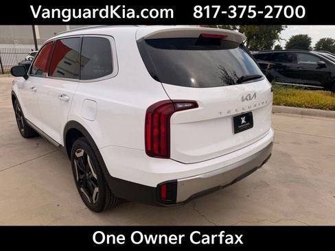 Used 2024 Kia Telluride S w/ S Sunroof Package FWD image 2