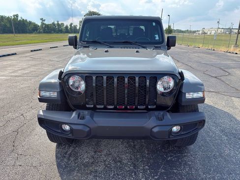 Used 2022 Jeep Gladiator Overland AWD/4WD image 19