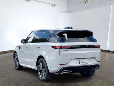 New 2026 Land Rover Range Rover Sport Dynamic SE AWD/4WD image 6