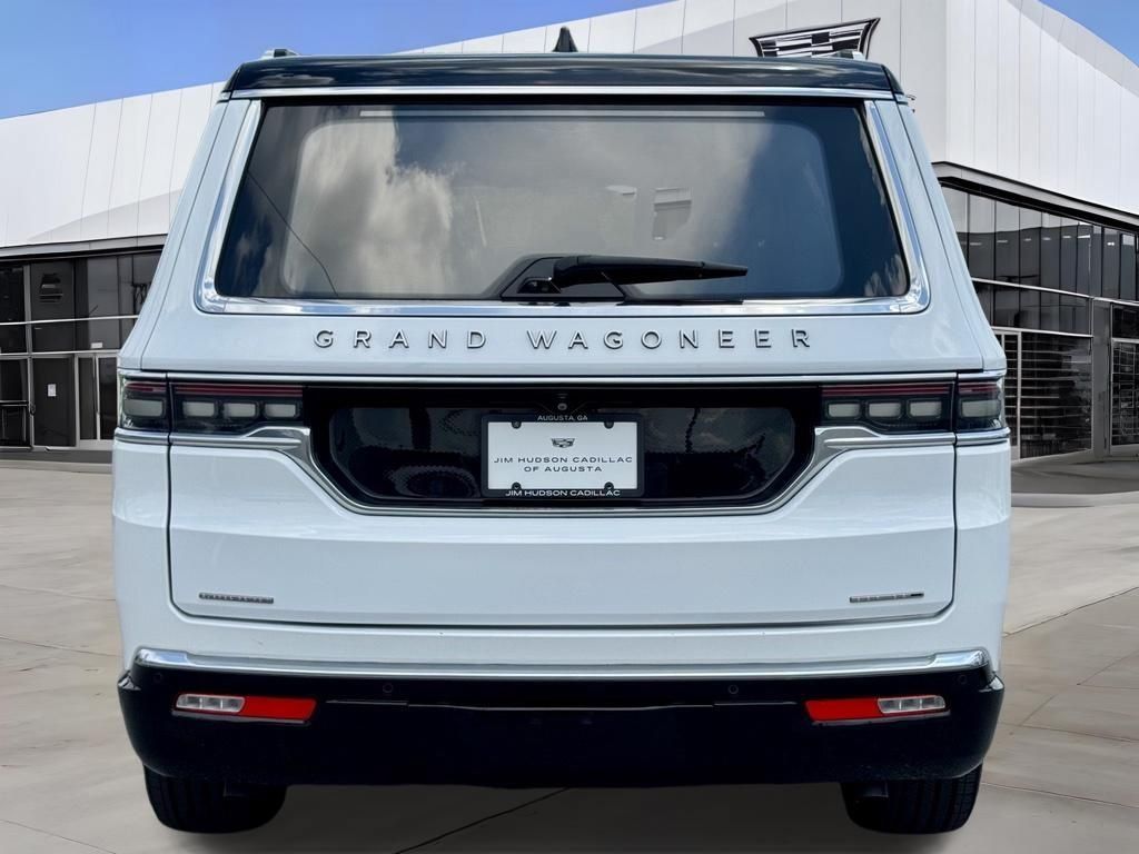 Used 2023 Jeep Grand Wagoneer Series III AWD/4WD image 8