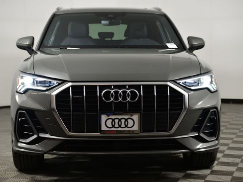 Certified 2023 Audi Q3 2.0T Premium w/ Convenience Package image 6