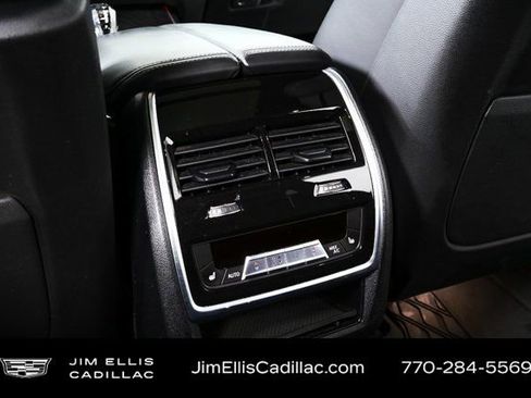 Used 2022 BMW X7 M50i image 20