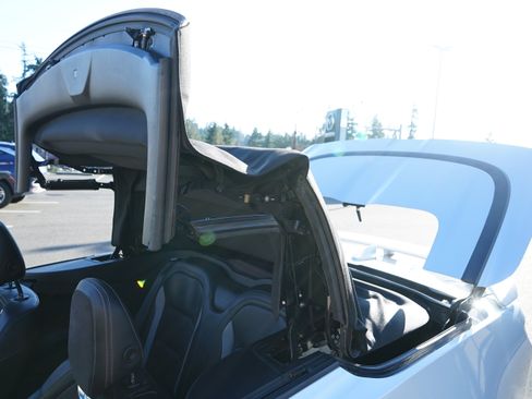 Used 2018 Chevrolet Camaro SS image 6