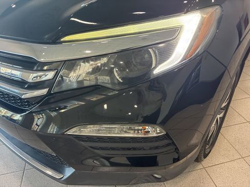 Used 2016 Honda Pilot Touring image 4