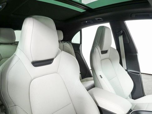 New 2026 Porsche Macan 4S Electric image 24